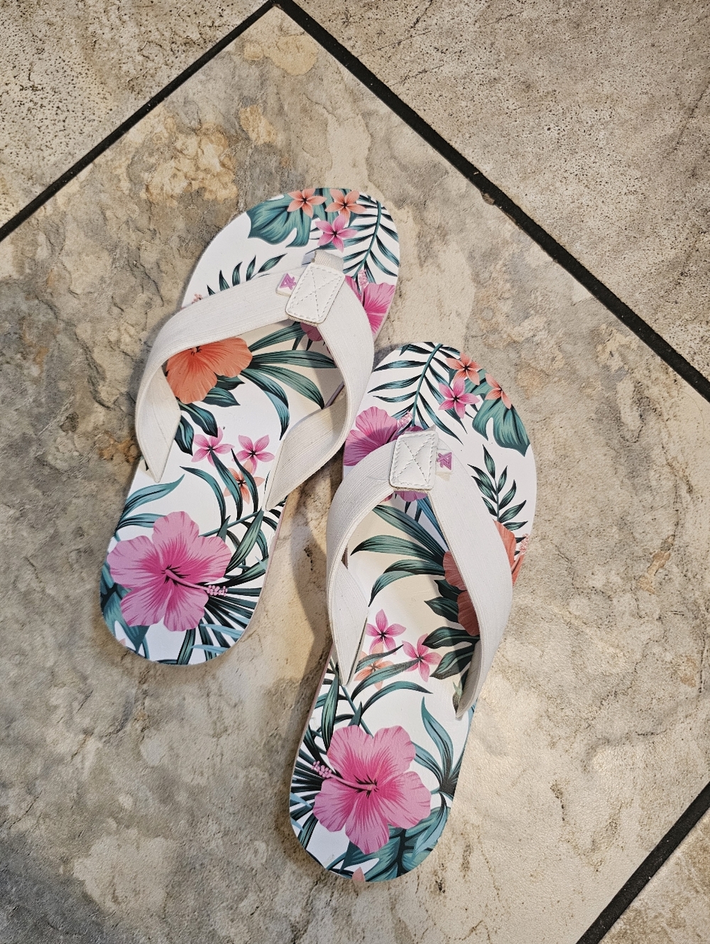 ZX  womens Flip Flops Sz 8